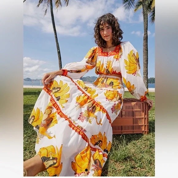 FARM Rio Dresses & Skirts - Farm Rio Off-White Mermaid Bananas Maxi Skirt